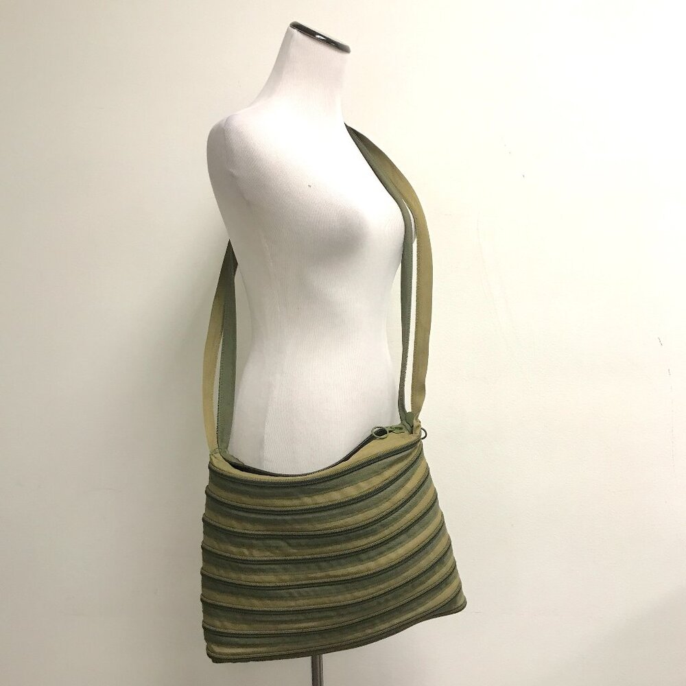 Zip It Army green crossbody large shoulder bag